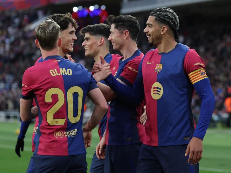 
Barcelona Dominates 10-Man Real Sociedad in La Liga Match to Regain Top Position